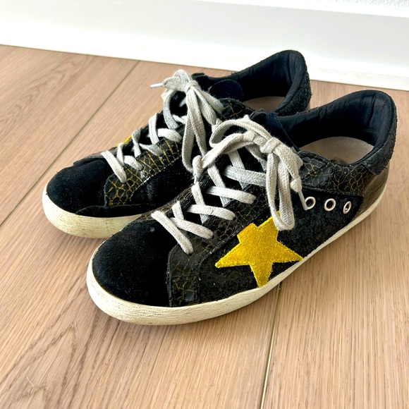 Golden Goose Shoes - Golden Goose Superstars size 37